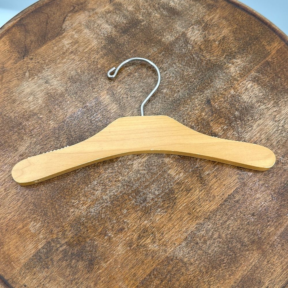 Baby GAP Hangers Beverly Hangers Wooden 10 inch LOT OF 7 Closet Clothes Coat